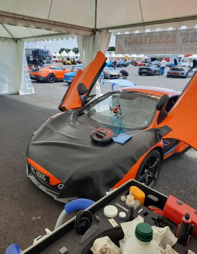 Glass'Assistance | Spécialiste du remplacment de vitrages pour MC-Laren