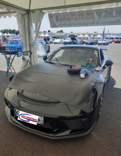 Glass'Assistance | Spécialiste du remplacment de vitrages pour Porsche