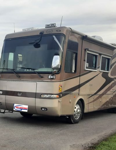 Glass'Assistance, le spécialiste de la Réparation ou remplacement de pare-brise pour Motor Home Monaco Diplomat