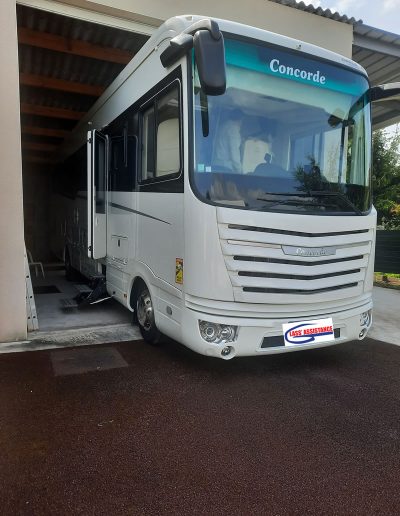 Glass'Assistance, le spécialiste de la Réparation ou remplacement de pare-brise pour camping-car Concorde